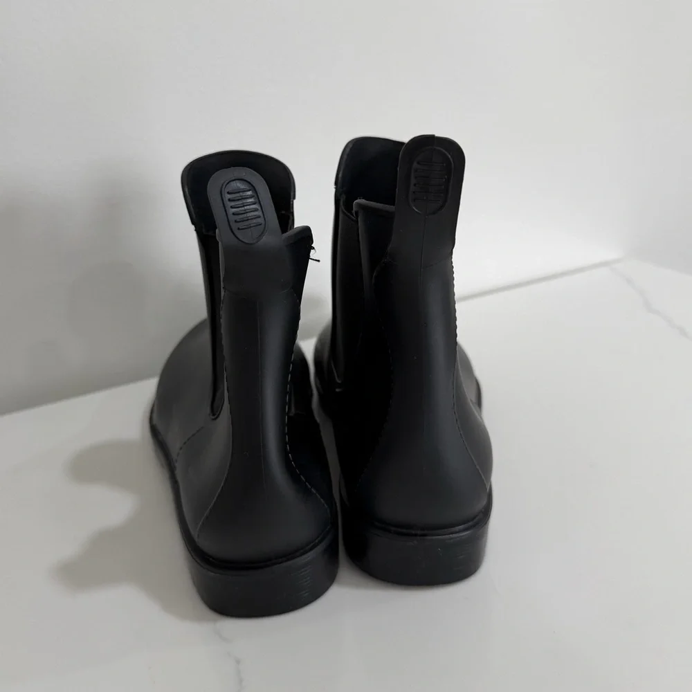 Asgard Womens Size 9 Ankle Rain Boots Waterproof Chelsea Ankle Low Black